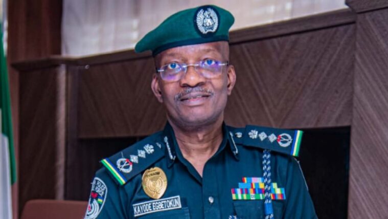 Akowonwado Family, Naked Women Confront Police In Ogun