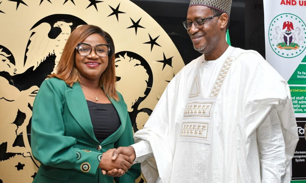 Housing Minister Supports NUJ FCT Village In Abuja