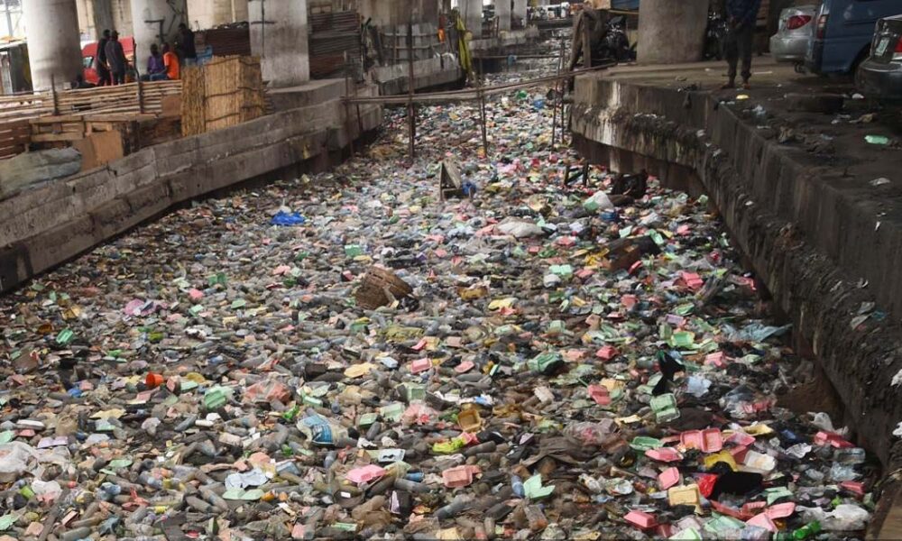 Lagos Imposes ₦250,000 Fine For Illegal Waste Disposal